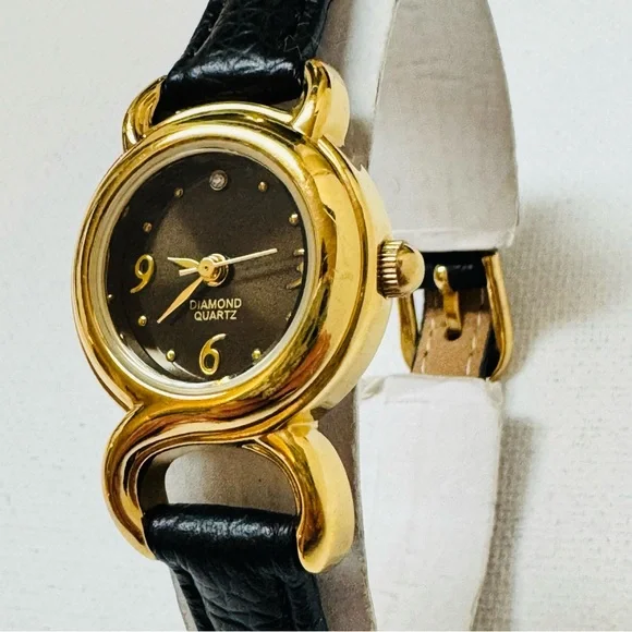 Avon Diamond Small Face Women's Watch Gold Black Dial Leather 2007 F313928-1/P - Picture 3 of 14